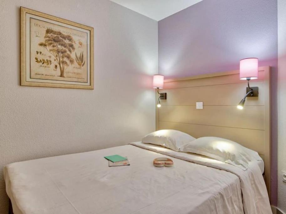 Superbe Appartement 50M De La Plage En Bord De Mer Hyeres Exterior photo